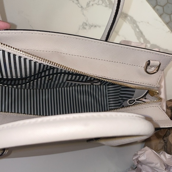 Bag Kate Spade New York Satchel Beige in Beige Tusk Pocket Book & Dust Bag - Picture 9 of 14